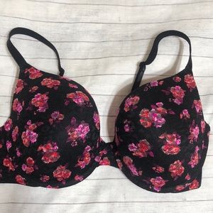 Pink Victoria’s Secret bra